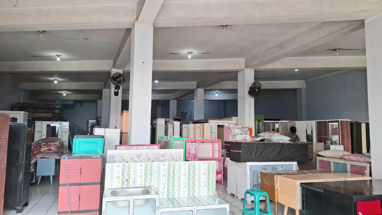 Disewakan Ruko Gandeng Tiga di Pantura Jababeka